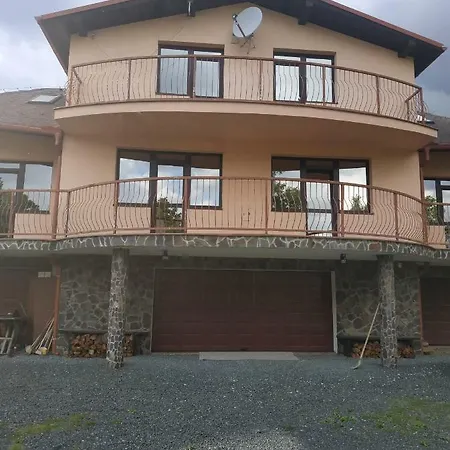Проживание в семье Vila Horcek *