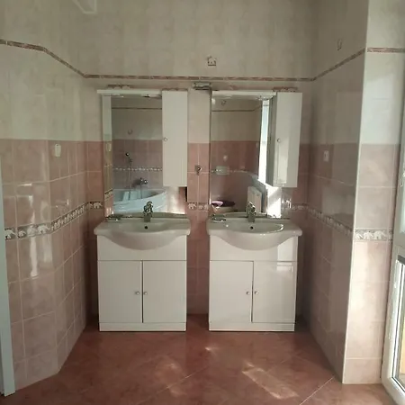 Vila Horcek Дольный Смоковец